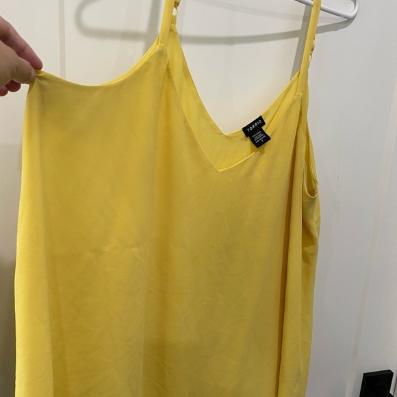 Flowy Torrid Sleeveless Blouse - Picture 2 of 5